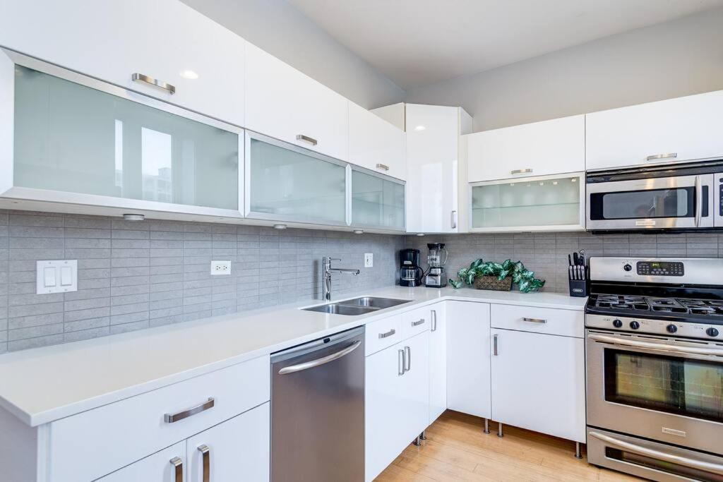 Cozy Beautiful Downtown Unit Chi In Prime River North Location Near Mag Mile - 2 Chicago Exteriér fotografie